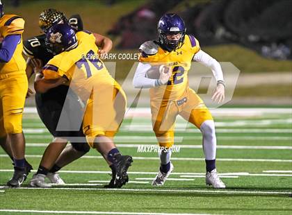 Thumbnail 1 in Buffalo vs. Rogers (UIL 3A D2 Regional Semifinals) photogallery.