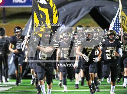 Thumbnail 2 in Buffalo vs. Rogers (UIL 3A D2 Regional Semifinals) photogallery.