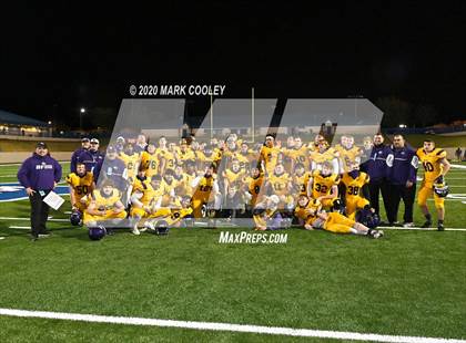 Thumbnail 2 in Buffalo vs. Rogers (UIL 3A D2 Regional Semifinals) photogallery.