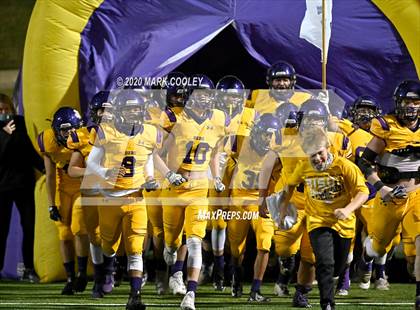 Thumbnail 3 in Buffalo vs. Rogers (UIL 3A D2 Regional Semifinals) photogallery.