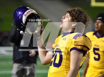 Thumbnail 1 in Buffalo vs. Rogers (UIL 3A D2 Regional Semifinals) photogallery.