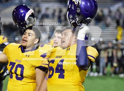 Thumbnail 3 in Buffalo vs. Rogers (UIL 3A D2 Regional Semifinals) photogallery.