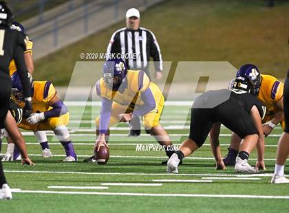 Thumbnail 1 in Buffalo vs. Rogers (UIL 3A D2 Regional Semifinals) photogallery.