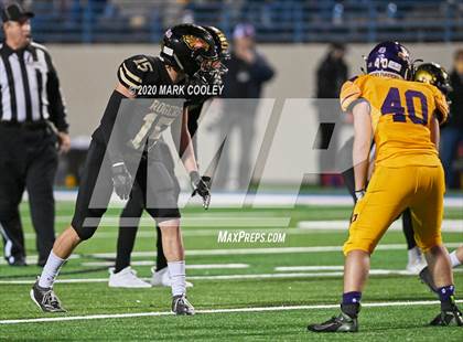 Thumbnail 2 in Buffalo vs. Rogers (UIL 3A D2 Regional Semifinals) photogallery.
