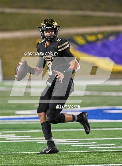 Thumbnail 2 in Buffalo vs. Rogers (UIL 3A D2 Regional Semifinals) photogallery.