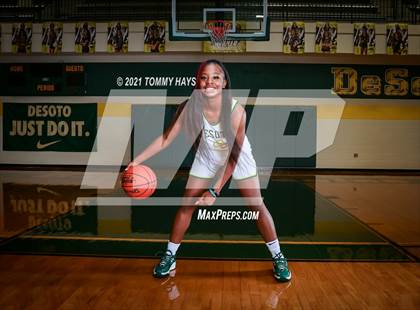 Thumbnail 2 in DeSoto (Preseason Photo Shoot) photogallery.