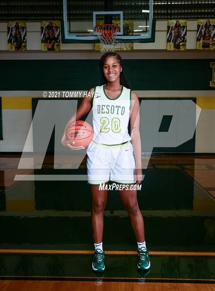 Thumbnail 2 in DeSoto (Preseason Photo Shoot) photogallery.