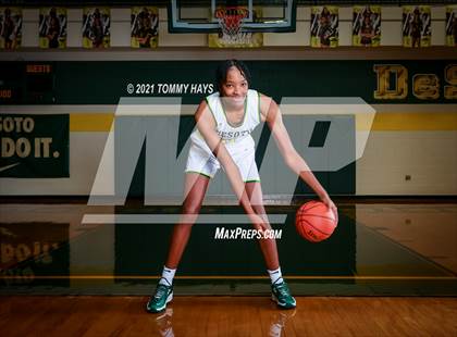 Thumbnail 1 in DeSoto (Preseason Photo Shoot) photogallery.