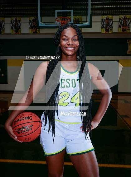 Thumbnail 3 in DeSoto (Preseason Photo Shoot) photogallery.