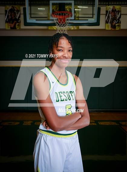 Thumbnail 1 in DeSoto (Preseason Photo Shoot) photogallery.