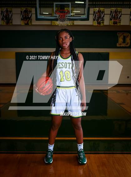 Thumbnail 2 in DeSoto (Preseason Photo Shoot) photogallery.