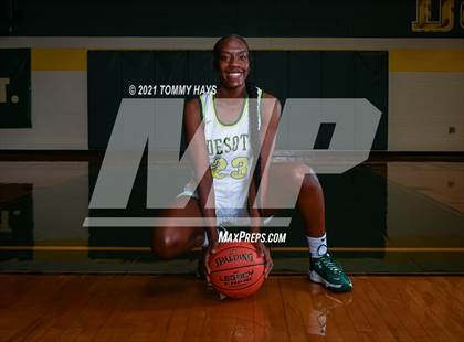 Thumbnail 2 in DeSoto (Preseason Photo Shoot) photogallery.