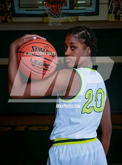 Thumbnail 1 in DeSoto (Preseason Photo Shoot) photogallery.