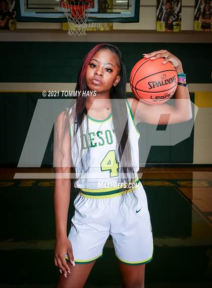 Thumbnail 3 in DeSoto (Preseason Photo Shoot) photogallery.