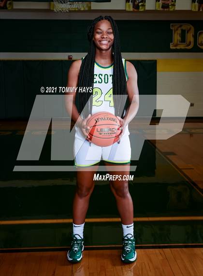 Thumbnail 2 in DeSoto (Preseason Photo Shoot) photogallery.