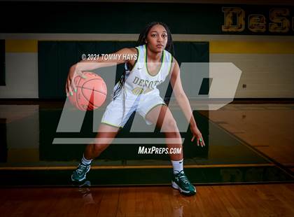 Thumbnail 1 in DeSoto (Preseason Photo Shoot) photogallery.