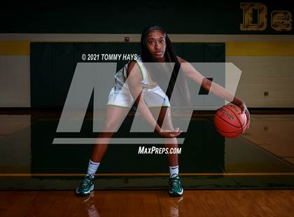 Thumbnail 3 in DeSoto (Preseason Photo Shoot) photogallery.