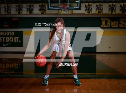 Thumbnail 2 in DeSoto (Preseason Photo Shoot) photogallery.