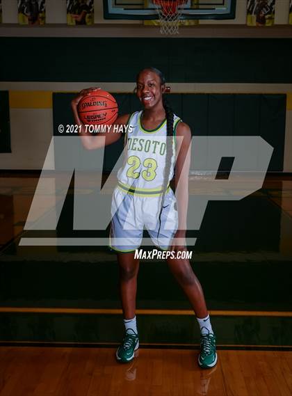 Thumbnail 2 in DeSoto (Preseason Photo Shoot) photogallery.