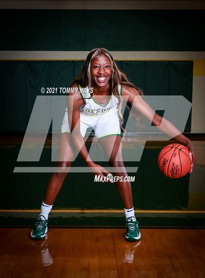 Thumbnail 2 in DeSoto (Preseason Photo Shoot) photogallery.