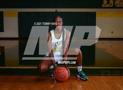 Thumbnail 3 in DeSoto (Preseason Photo Shoot) photogallery.