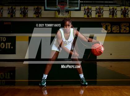 Thumbnail 1 in DeSoto (Preseason Photo Shoot) photogallery.