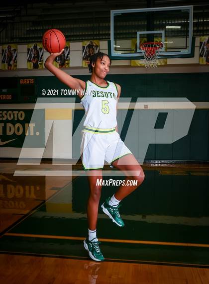 Thumbnail 3 in DeSoto (Preseason Photo Shoot) photogallery.