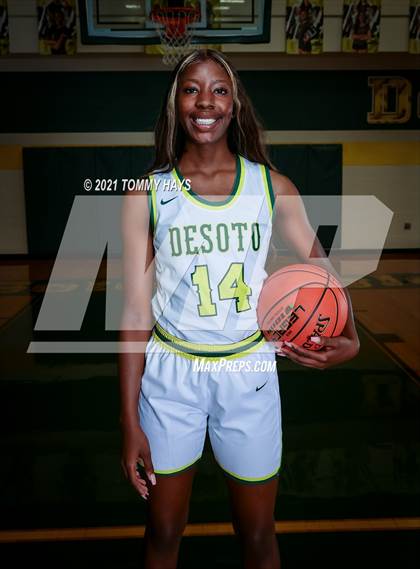 Thumbnail 2 in DeSoto (Preseason Photo Shoot) photogallery.