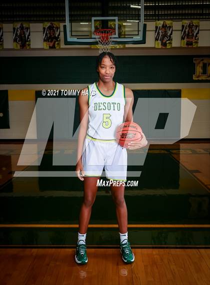 Thumbnail 3 in DeSoto (Preseason Photo Shoot) photogallery.