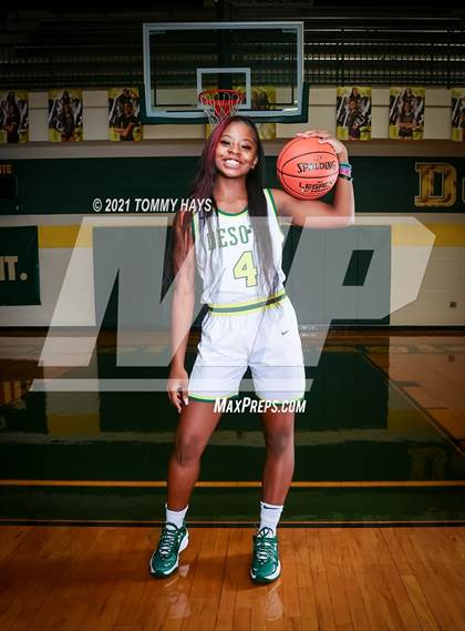 Thumbnail 2 in DeSoto (Preseason Photo Shoot) photogallery.
