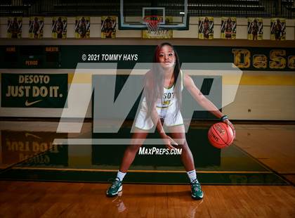 Thumbnail 2 in DeSoto (Preseason Photo Shoot) photogallery.