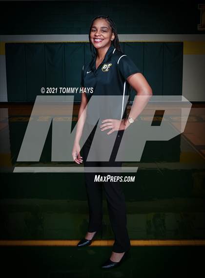 Thumbnail 1 in DeSoto (Preseason Photo Shoot) photogallery.