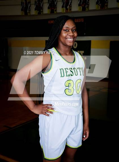 Thumbnail 3 in DeSoto (Preseason Photo Shoot) photogallery.