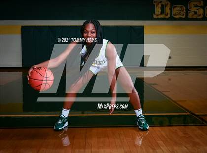 Thumbnail 3 in DeSoto (Preseason Photo Shoot) photogallery.