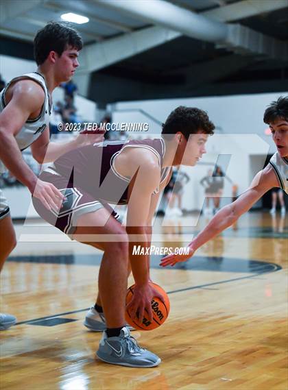 Thumbnail 1 in Perryville @ Bigelow photogallery.