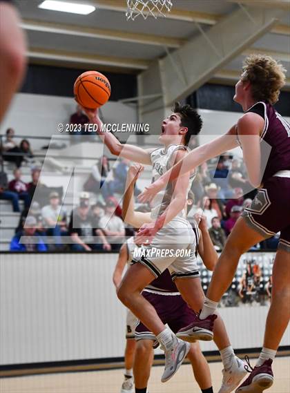 Thumbnail 3 in Perryville @ Bigelow photogallery.