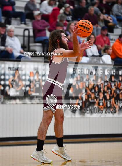 Thumbnail 1 in Perryville @ Bigelow photogallery.