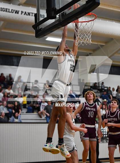 Thumbnail 1 in Perryville @ Bigelow photogallery.