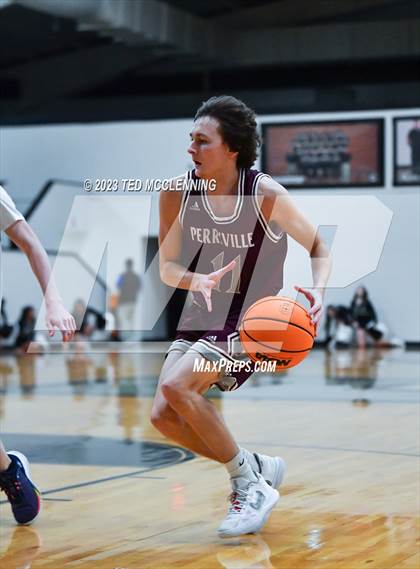 Thumbnail 1 in Perryville @ Bigelow photogallery.