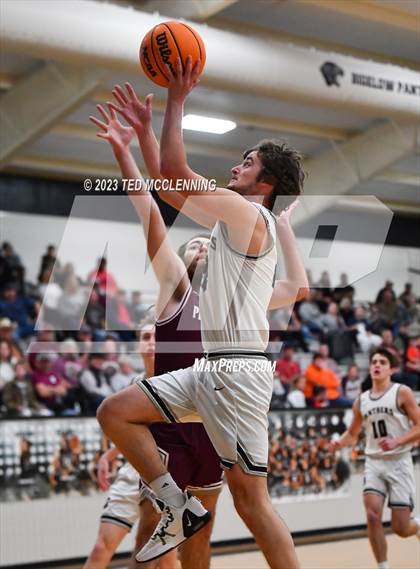Thumbnail 2 in Perryville @ Bigelow photogallery.