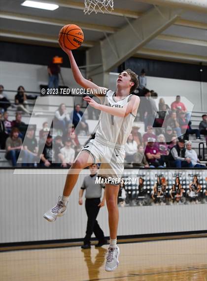 Thumbnail 3 in Perryville @ Bigelow photogallery.
