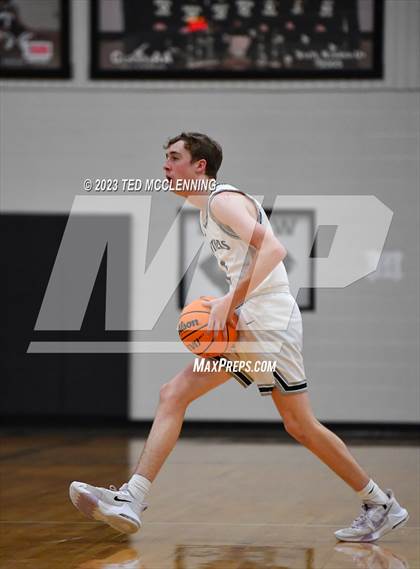 Thumbnail 2 in Perryville @ Bigelow photogallery.