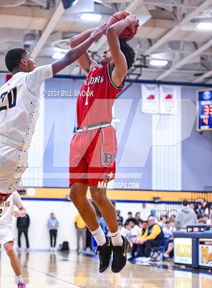 Thumbnail 3 in Reading @ Muhlenberg photogallery.