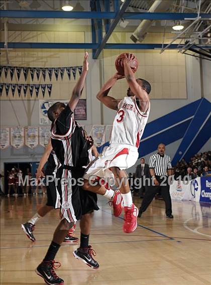 Thumbnail 1 in Salesian vs. St. Mary's (CIF NorCal D4 Final) photogallery.