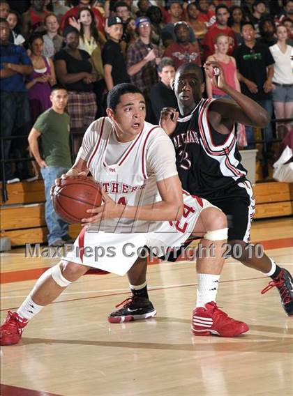 Thumbnail 2 in Salesian vs. St. Mary's (CIF NorCal D4 Final) photogallery.