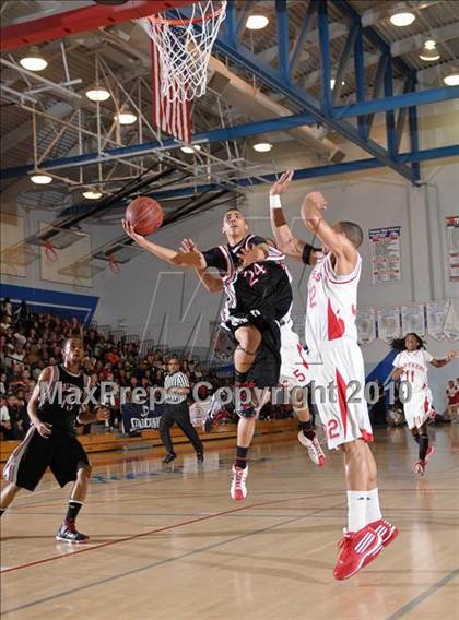 Thumbnail 3 in Salesian vs. St. Mary's (CIF NorCal D4 Final) photogallery.
