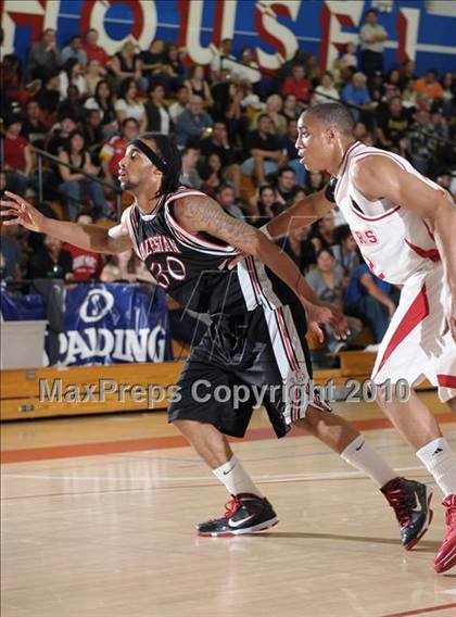 Thumbnail 3 in Salesian vs. St. Mary's (CIF NorCal D4 Final) photogallery.