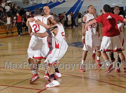 Thumbnail 2 in Salesian vs. St. Mary's (CIF NorCal D4 Final) photogallery.