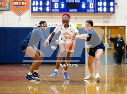 Thumbnail 2 in Bishop Grimes vs Nottingham photogallery.