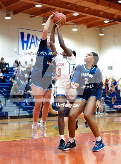 Thumbnail 2 in Bishop Grimes vs Nottingham photogallery.
